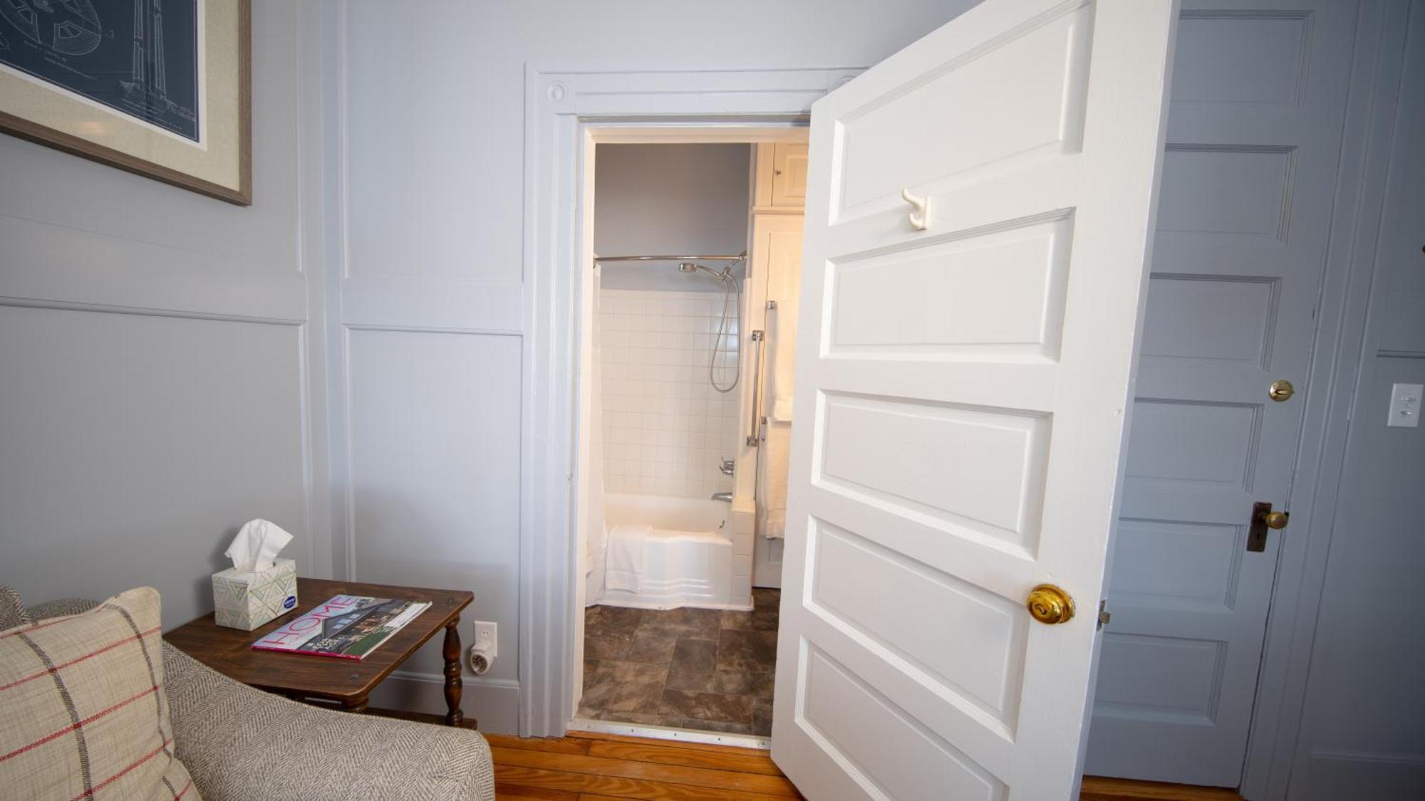 The Edenton Collection-Captain'S Quarters Inn Rum bild